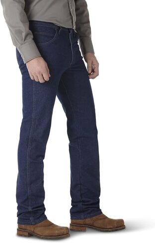 بنطلون جينز رجالي من Wrangler Riggs Workwear مقاوم للهب بقصة ضيقة in Kuwait
