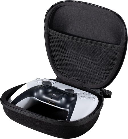 حقيبة سفر PlayRealm قابلة لإعادة الشحن عن طريق كابل متوافق مع أجهزة PS5 وPS4 وXbox Series/One ووحدة تحكم Switch Pro (أسود) in Saudi Arabia