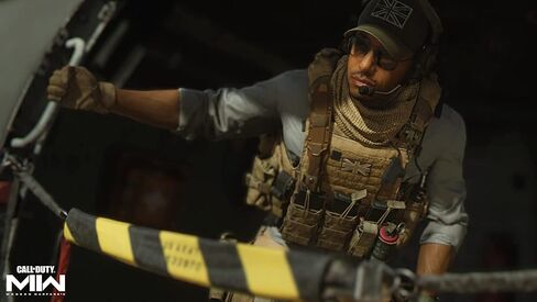 أكتيفيجن كول أوف ديوتي: مودرن وورفير II (2) (PS5) in Saudi Arabia