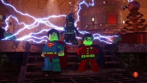 LEGO Batman 2: DC Super Heroes - Xbox 360 (Renewed) in Saudi Arabia