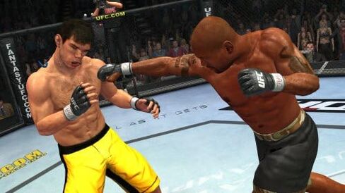 UFC بلا منازع 2009 - بلاي ستيشن 3 in Saudi Arabia