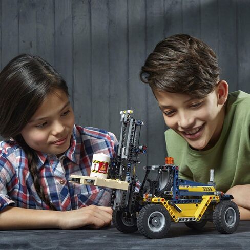 LEGO Technic Heavy Duty Forklift 42079 Building Kit (592 Pieces) (Discontinued by Manufacturer) in Saudi Arabia