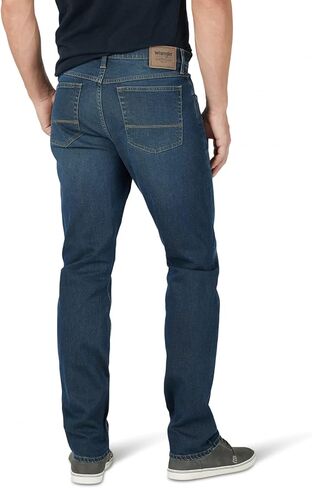 بنطلون جينز مطاطي من Wrangler Authentics للرجال ذو ملاءمة رياضية in Kuwait