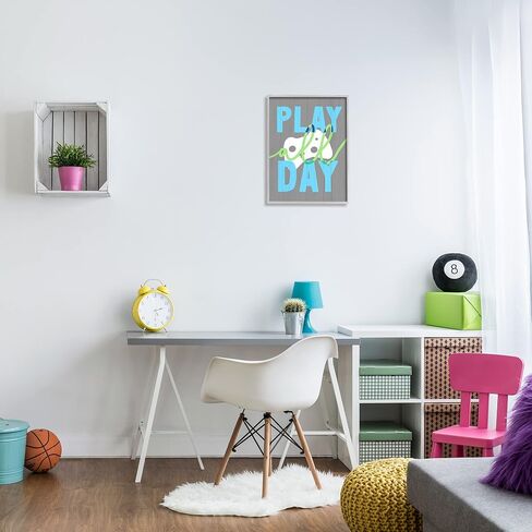 وحدة تحكم ألعاب الفيديو الريفية من Stupell Industries Play All Day Phrase، من تصميم Daphne Polselli، لوحة فنية جدارية مؤطرة باللون الرمادي، 16 × 20، أبيض in Saudi Arabia