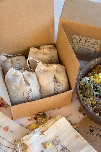 شاي حمام الزهور | حمام أعشاب نقع | شاي الحوض للتخلص من السموم والاسترخاء | شاي حوض الاستحمام العضوي الطبيعي | 4 أكياس في علبة | صنع يدوي in Kuwait