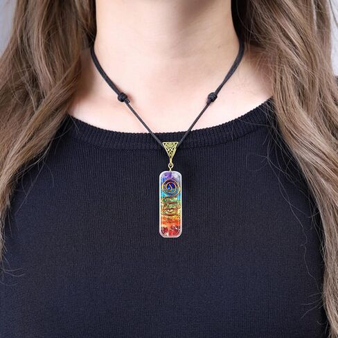 مجموعة مجوهرات مكونة من 7 شاكرا للرجال والنساء - سوار شاكرا ناشر للزيوت العطرية من خرز اللافا لتحقيق التوازن والحماية - قلادة أورجون مع سلك قابل للتعديل للشفاء الروحي in Kuwait