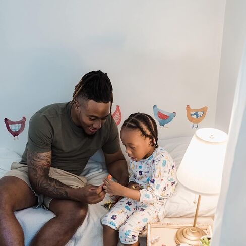 ملصقات جدارية على شكل دجاجة Wallency - ملصق حائط غير لامع - ملصقات جدارية بألوان مائية، ديكور حضانة شمالية، ديكور جدار المزرعة الريفية - انزع والصق، ملصقات حائط قابلة للإزالة - مجموعة من 42 ملصقًا in Kuwait