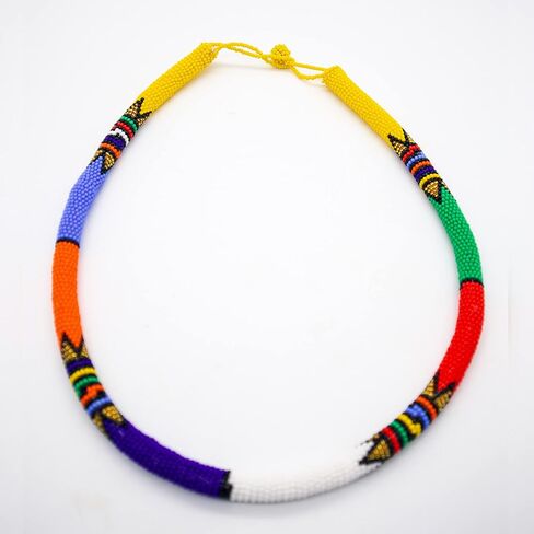 قلادة أنبوب الزولو الأفريقية التقليدية | بقلم Woza Moya (تعال يا روح التغيير) | مصنوع يدويًا بواسطة الحرفيين في مركز هيلكريست للإيدز في جنوب أفريقيا in Kuwait