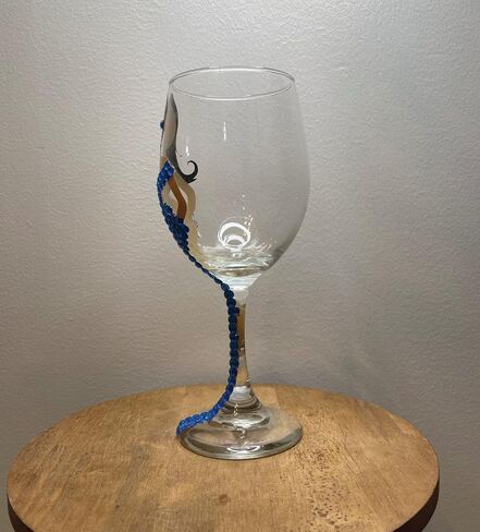 Diva Wine Glass, Long Hair, Large 20oz Decorated Wine Glass, Black, Brown, Woman Drinking Glass, Gift Favours, Gift Favors, Grant Favors, Unique Birthday Gift, Brown Girl on Wine Glass (Blue) in Saudi Arabia