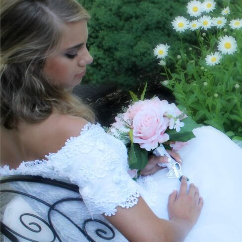 Memorial Bridal Bouquet for Mom, Dad, Family in Saudi Arabia