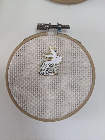 Golden Rabbit Needle Minder in Saudi Arabia
