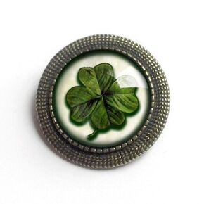 Victorian Shamrock or Four-Leafed Clover Reversed Decoupage Glass Cabochon and Antique Bronze Brooch in Kuwait