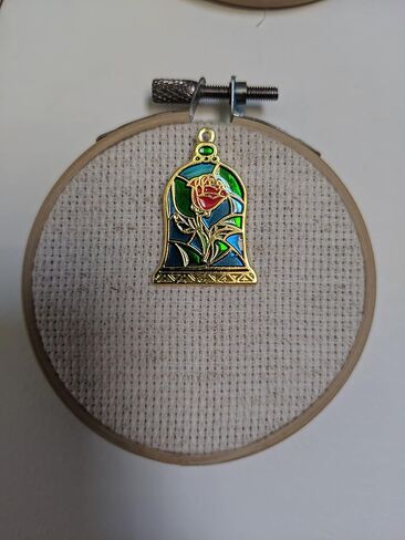 Stained Glass Rose Needle Minder in Kuwait