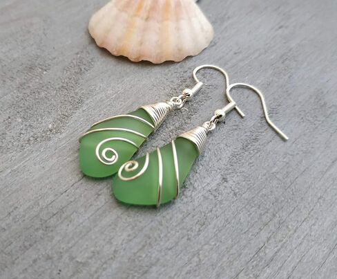 Yinahawaii Handmade Hawaiian Sea Glass Earrings, Wire Wrapped Earrings, Sea Glass Jewelry For Women Beach Jewelry For Women, Unique Birthday Gift For Women (Black) in Kuwait