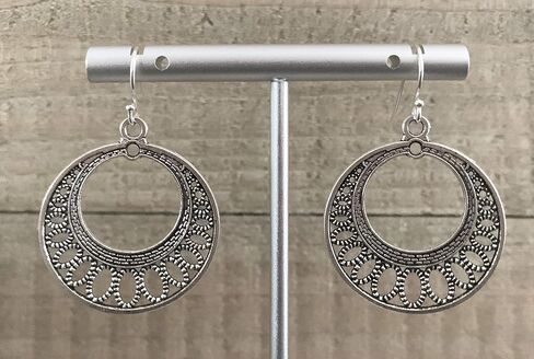 دائرة تخريمية على أقراط الفضة الاسترليني in Kuwait