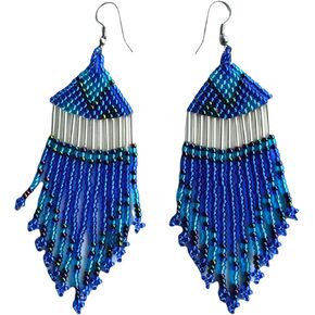 أقراط رويال - أزرق | بقلم Woza Moya (تعال يا روح التغيير) | مصنوع يدويًا بواسطة الحرفيين في مركز هيلكريست للإيدز في جنوب أفريقيا in Kuwait