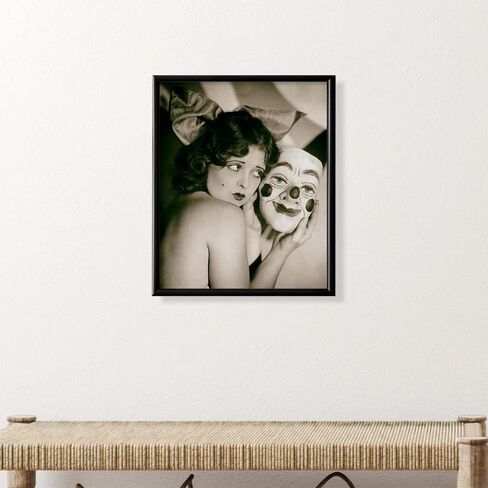 Clara Bow Vintage Print Poster - 1920s Retro Hollywood Movie Photo - Clown Wall Art - Retro Black and White Weird Stuff - Gifts for Old Strang Lovers - Antique Actress Pictures Wall Decor for Bedroom in Saudi Arabia
