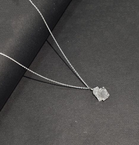 Raw Crystal Necklace, Herkimer Diamond Rough Stone Necklace, Dainty Stone Pendant, Healing Crystals Healing Stone Pendant for Beauty, Love and Positive Energy, Jewelry Gift in Saudi Arabia
