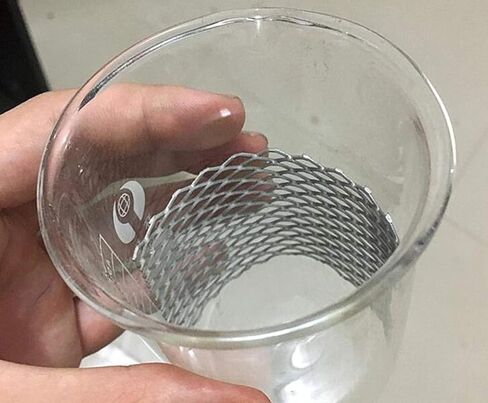 2 "x 4" لوحة شبكة التيتانيوم مع مقبض لآلة الطلاء الروديوم تصفيح أنودات التيتانيوم الشبكة 1 قطعة in Kuwait