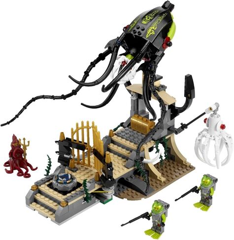 LEGO Atlantis Gateway of The Squid (8061) in Saudi Arabia