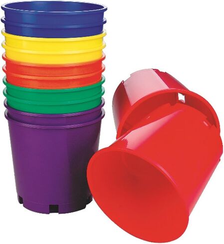 دلاء كبيرة مكدسة in Kuwait