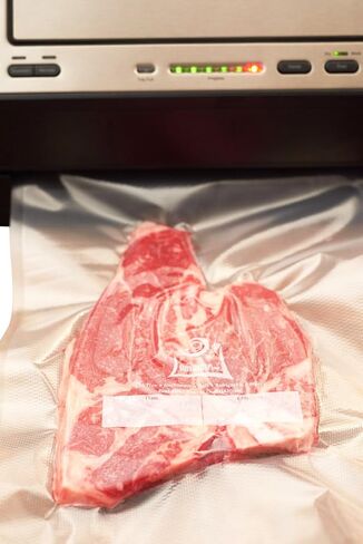 100 Vacuum Sealer Bags: Quart Size (8" x 12") by OutOfAir Works With FoodSaver & Other Machines - 33% Thicker BPA Free, Commercial Grade, 8 x 12 inches in Kuwait