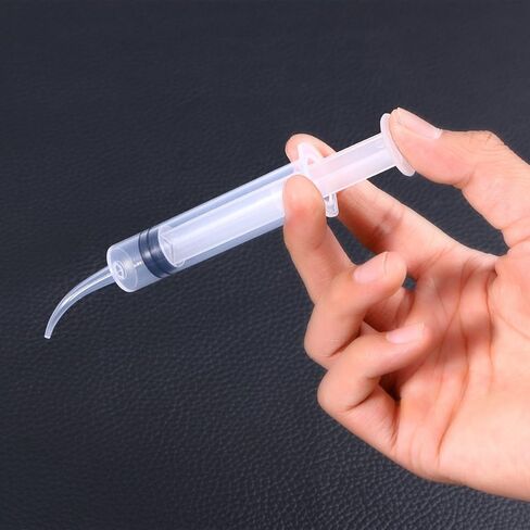 4pcs Disposable Dental Irrigation Syringe with Curved Tip Colostrum Syringes for Dental Care in Kuwait