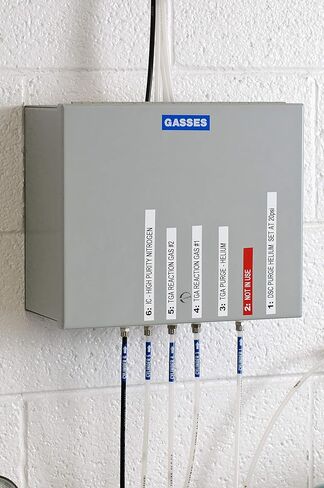 خرطوشة صنع الملصقات Brady M-11-499 من النايلون B-499 باللون الأسود على الأبيض، عرض 3/4 بوصة × ارتفاع 1/2 بوصة، لطابعات BMP51/BMP53 in Kuwait