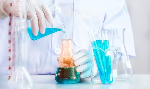 مجموعة قارورات OYIKSIC الزجاجية Erlenmeyer، 3 قطع قارورة حائط ثقيلة من زجاج البورسليكات المتدرج مع سدادة مطاطية (250 مل، 200 مل، 150 مل)، مع 3 قطع قطارة زجاجية، 2 قطعة قضيب تحريك زجاجي وفرشاة تنظيف in Kuwait