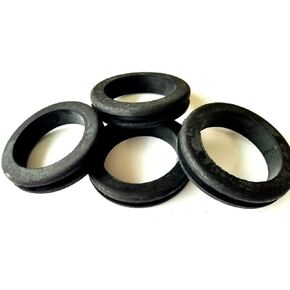 حزمة من 4 حلقات مطاطية شديدة التحمل بقطر داخلي 2-1/2 بوصة - عرض أخدود 1/4 بوصة - تناسب فتحات الحفر مقاس 3 بوصات in Kuwait