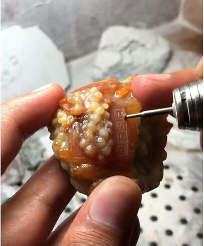 𝐋𝐮𝐨 𝐤𝐞 13 Pcs Triangle Shape Diamond Burr Set, 3/32 Inch Shank Stone Carving Bits for Rotary Tools in Kuwait