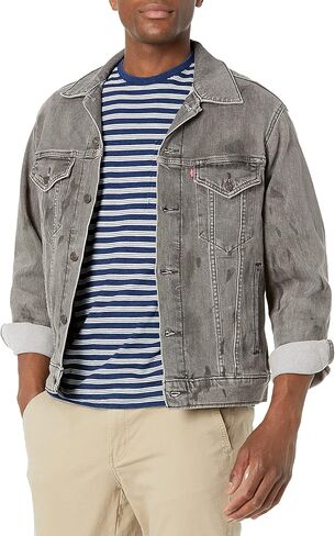 Levi's Men's Vintage Fit Trucker Jackets in Saudi Arabia