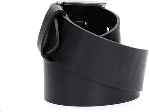 Levis New Duncan Leather Belt in Kuwait