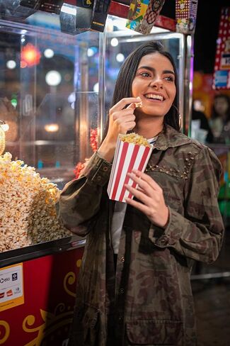 حاويات الفشار المخططة الكبيرة من Jaojaopn، مجموعة حاويات الوجبات الخفيفة لصناديق الفشار مقاس 5.5 × 3.3 من أجل ليلة الفيلم أو موضوعات الحفلات المختلفة. 24 قطعة (أحمر وأبيض) in Kuwait