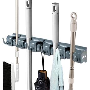حامل مكنسة ممسحة مثبت على الحائط من تانجكولا، منظم مكنسة معلقة مع 5 فتحات و6 خطافات، رف منظم تخزين منزلي، رف أدوات معلق للمنزل، المطبخ، المرآب، الغسيل (أبيض) in Kuwait