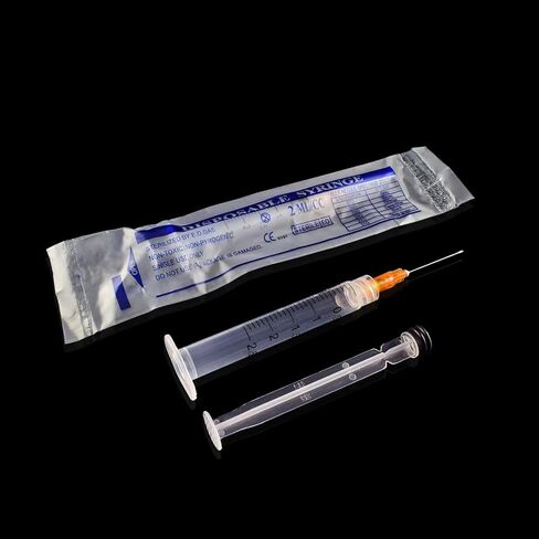 لوازم مختبر لور لوك للاستعمال مرة واحدة، مغلفة بشكل فردي 100 قطعة in Kuwait