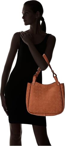 Calvin Klein Eleanor Tote in Kuwait