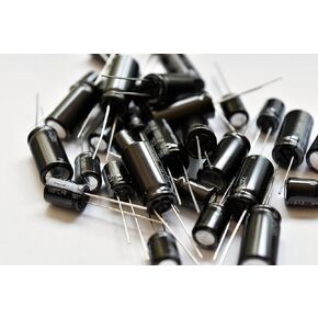 Replacement for 6 pcs Panasonic FR Series Capacitors 35V 33uf Ultra Low ESR in Saudi Arabia
