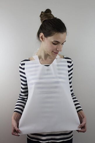 100 Pack Disposable Plastic Adult Bibs in Kuwait