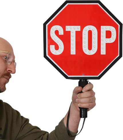 مجداف إيقاف LED مقاس 12 بوصة من SmartSign، بطارية قابلة لإعادة الشحن وشاحن، لافتة محمولة باليد عاكسة على الوجهين مع مقبض، أوضاع إضاءة ثابتة/وامضة، ألومنيوم مقاوم للصدأ، قبضة مبطنة بالإسفنج، عبوة من قطعة واحدة in Kuwait