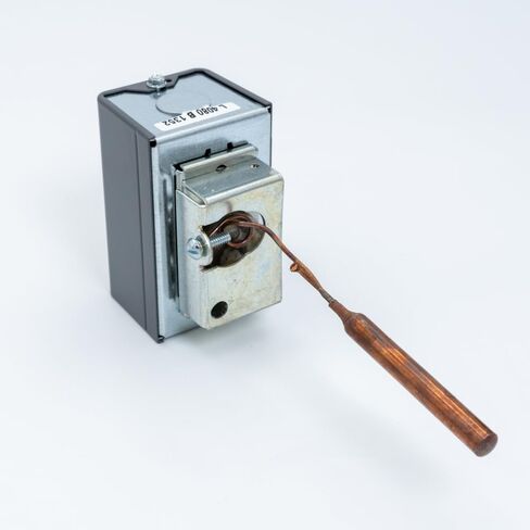 Honeywell L4080B1352 High Limit AquStat, 1" x 1" x 1" in Saudi Arabia