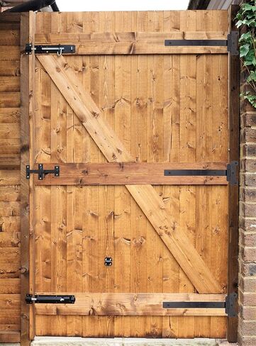 مفصلات أبواب سوداء من DIYWorld - مفصلات بوابة مكونة من قطعتين مع 12 براغي تثبيت - هيكل حديدي سميك بسمك 4 مم مع طلاء مسحوق أسود - مثالية للبوابات والحظائر والحظائر in Kuwait