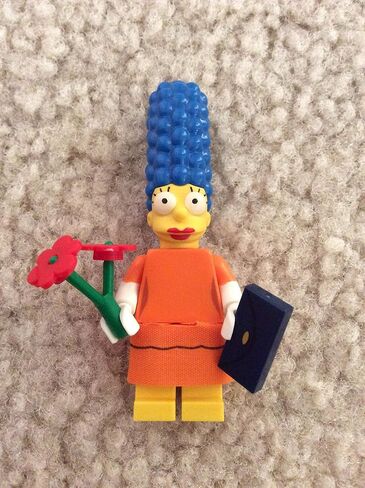 LEGO The Simpsons Series 2 Collectible Minifigure 71009 - Marge Simpson (Fancy Dress) in Saudi Arabia