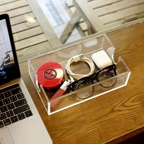 MESAILUP Acrylic Napkin Holder, Guest Towel Holder for Table Bathroom Kitchen Dining Restaurant 9x5.5x2.5 Inch, Clear（Inpack No Napkin） in Kuwait