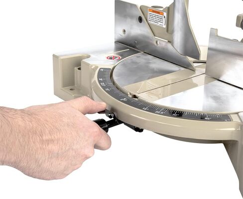 Makita LS1040 10" Compound Miter Saw in Saudi Arabia