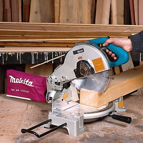 Makita LS1040 10" Compound Miter Saw in Saudi Arabia