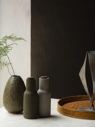 طقم مطحنة ملح ومطحنة فلفل مكونة من قطعتين، مطحنة فلفل أسود ومطحنة ملح البحر بتصميم مقلوب، مجموعة مطحنة فلفل ملح، مجموعة مطحنة زجاجات زجاجية طويلة، مطحنة فلفل ومطحنة ملح (ملاحظات طبيعة الجوز) in Kuwait