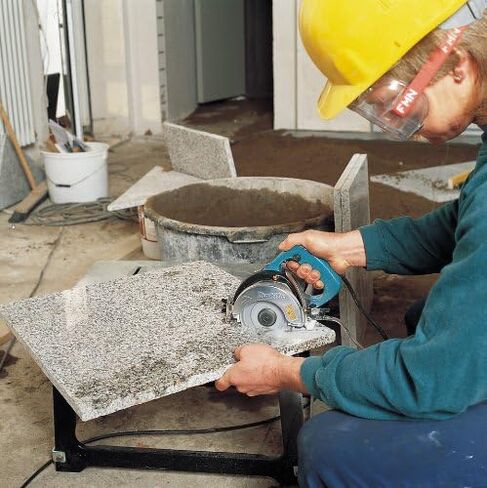 Makita 4101RH 5" Masonry Saw in Saudi Arabia