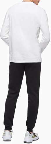 بنطال رياضي رجالي من Calvin Klein عليه شعار Monogram in Kuwait