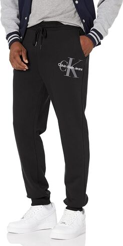 بنطال رياضي رجالي من Calvin Klein عليه شعار Monogram in Kuwait
